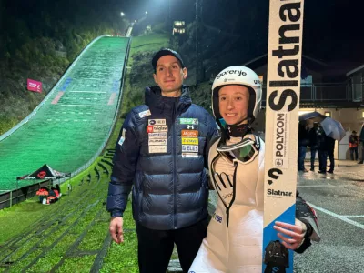 Nova državna prvaka v smučarskih skokih, Domen in Nika Prevc. 