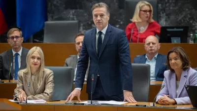 Ljubljana, DZ.Nadaljevanje redne seje DZ, na kateri je predsednik vlade Robert Golob odgovarjal na poslanska vprasanja.