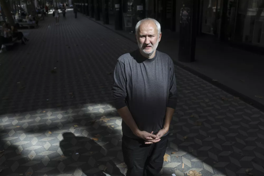 - 13.09.2022 - Miran Zupanič, scenarist in režiser - avtor dokumentarnega filma Sarajevo safari, pretresljive zgodbe o lovu na ljudi med vojno v BiH //FOTO: Jaka Gasar / Foto: Jaka Gasar