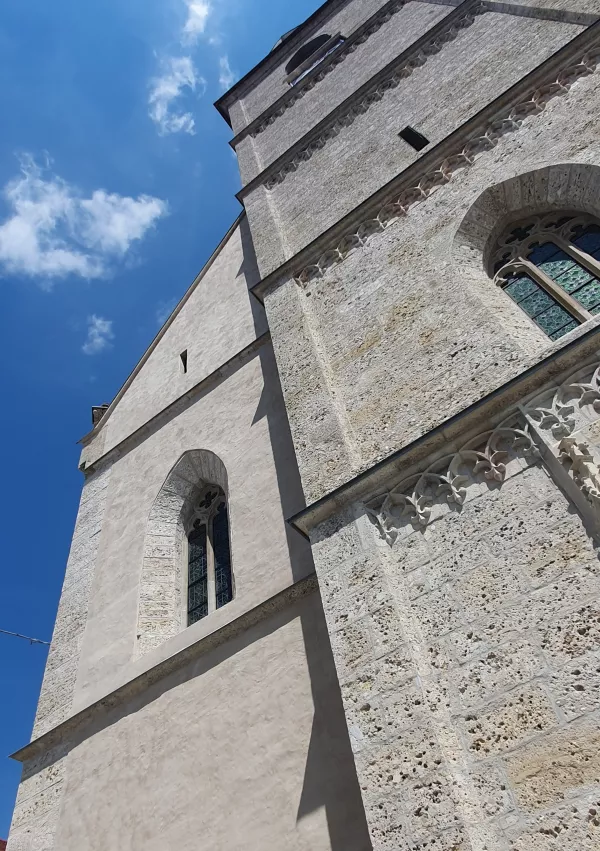 župnijska cerkev sv. Kancijana in tovari&scaron;ev mučencev v Kranju / Foto: Arhiv župnija Kranj