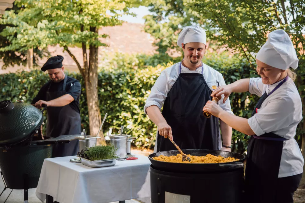 Turistična &scaron;ola v nekdanji siroti&scaron;nici