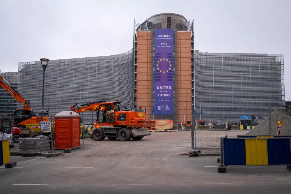 Building with flag during the press conference by Vice-President for Cohesion Policy and Reforms and Regional Development and Cities Raffaele Fitto and European Commissioner Christophe Hansen on the Vision for Agriculture and Food in the Berlaymont the headquarters of the European Commission an institution of the European Union in Brussels in Belgium on 19th of February 2025. The 'Vision on Agriculture and Food' aimed to address the challenges faced by the agricultural sector particularly the importance of food security and sovereignty for the EU and protecting natural resources and climate resilienceand with the Common Agricultural Policy (CAP).Batiment avec drapeau durant la conference de presse par le Vice-president a la Politique de cohesion et aux Reformes et au Developpement regional et aux Villes Raffaele Fitto et le Commissaire europeen a l Agriculture et au Developpement rural Christophe Hansen sur la vision pour l agriculture et l alimentation a la Commission Europeenne institution de l Union Europeenne a Bruxelles en Belgique le 19 fevrier 2025. La &laquo; Vision sur l agriculture et l alimentation &raquo; vise a relever les defis auxquels est confronte le secteur agricole en particulier l importance de la securite et de la souverainete alimentaires ainsi que la protection des ressources naturelles et la resilience climatique et la politique agricole commune (PAC).No Use France.