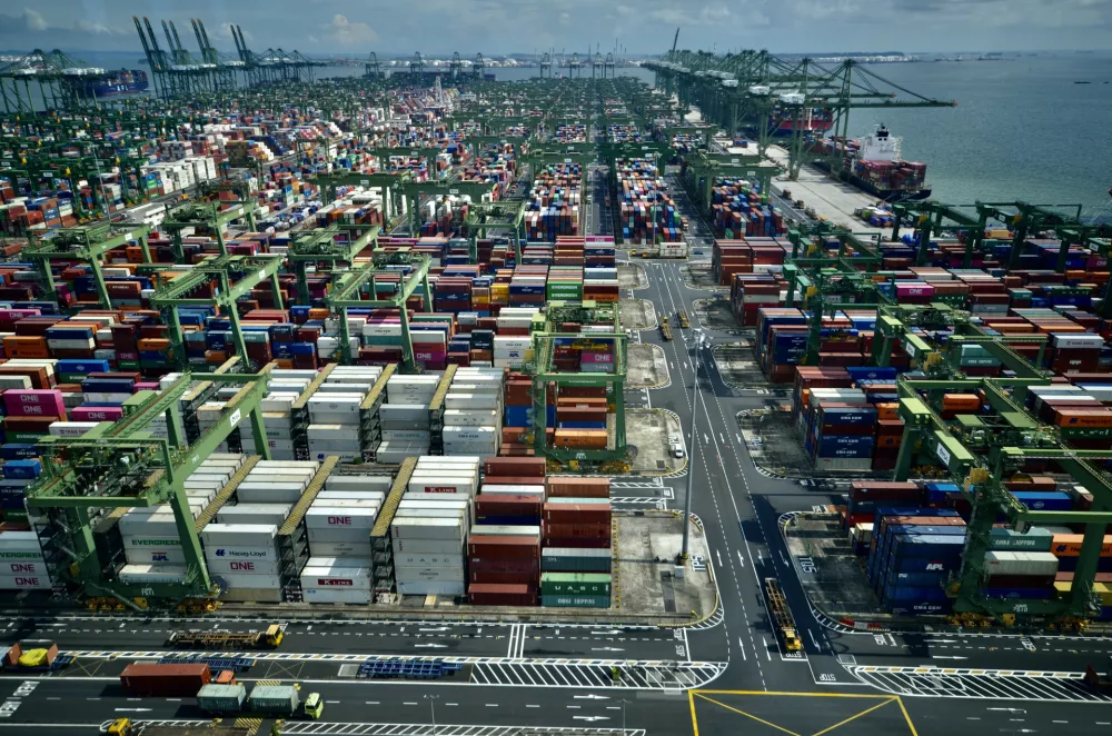 Singapur, pristanisce, PSA International, reportaza, Objektiv, logistika, pretovarjanje, tovor //FOTO: Anja Hre&scaron;čak