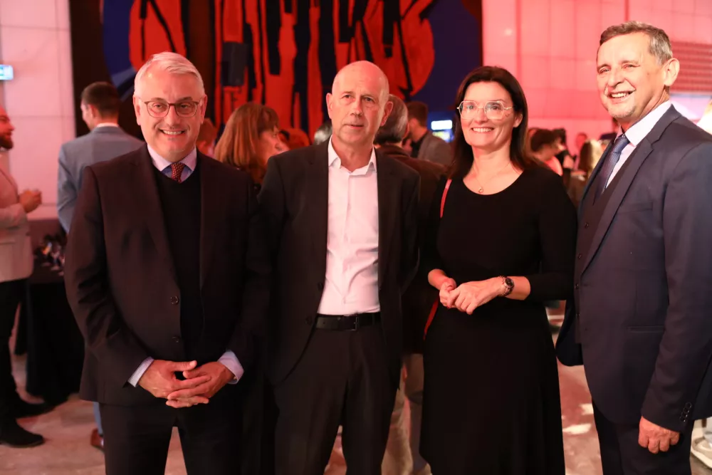 Srebrni jubilej zlatih gazel