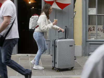 - Ljubljana - - 10.06.2022 - Turizem v Sloveniji &ndash; poletna turistična sezona - turisti - //FOTO: Jaka Gasar