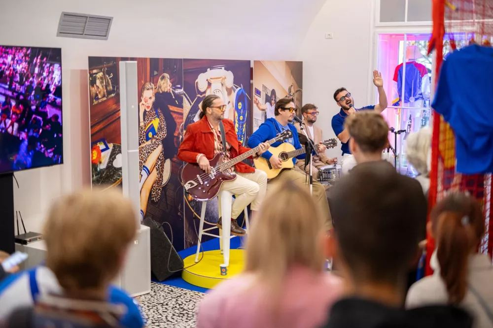  v Lidlu Slovenija kolekcijo in kampanjo #VseImam, ki poudarja, da so njihova oblačila namenjena prav sem, predstavili &scaron;e na ekskluzivnem Pop-Up dogodku v sredi&scaron;ču Ljubljane.