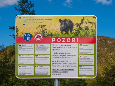 Afri&scaron;ka pra&scaron;ičja kuga prizadene tako domače kot tudi divje pra&scaron;iče. Ponekod so že postavili tak&scaron;ne table. 