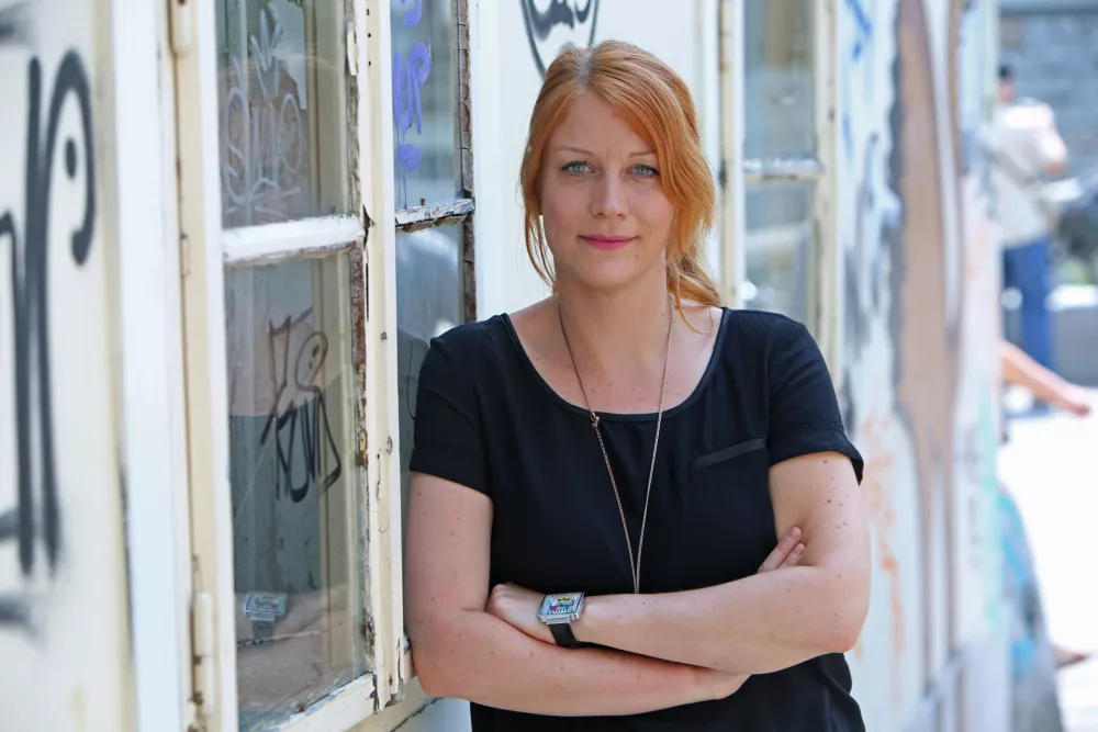 - 13.06.2017 - Tea Jarc, strokovna sodelavka pri Sindikatu Mladi plus &ndash; aktivistka za pravice mladih &ndash; freelance trenerka na področju neformalnega izobraževanja, predvsem s področja mladine, participacije mladih in mladinske politike//FOTO: Tomaž Skale