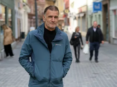 Matevž Lenarčičbiolog, pilot