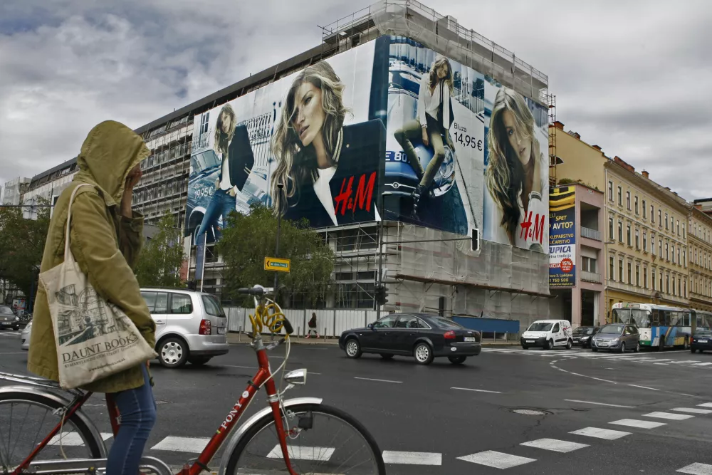 Zunanje ogla&scaron;evanje le z manj&scaron;imi kozmetičnimi popravki