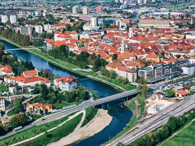Pogled na Celje, kjer se bo odvila zanimiva debata. / Foto: Istock