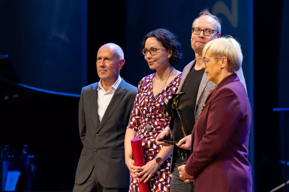 DNEVNIK MEDIJI - Bojan Petan, DOCENTRIC - Ana Gligorijević in Jurij Leskovec, predsednica Republike Slovenije dr. Nata&scaron;a Pirc Musar (Foto: Adrian Pregelj)