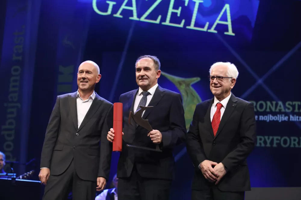 DNEVNIK MEDIJI - Bojan Petan, ACRYFORM - Stanislav Habinc in KLS LJUBNO - Mirko Stra&scaron;ek (Foto: Luka Cjuha)