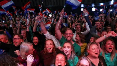 Democrats 66 (D66) supporters react to the first exit poll result in the Dutch parliamentary elections in Leiden, Netherlands, October 29, 2025. REUTERS/Piroschka van de Wouw