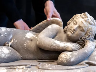 30.10.2025.Pula-U pedagoskoj dvorani Arheoloskog muzeja Istre odrzano je predstavljanje iznimnog arheoloskog nalaza "Usnulog Kupida", otkrivenog u ulici Castropola u Puli. Na konferenciji su sudjelovali:Aleksandra Paic, arheologinja i pronalaziteljica nalaza, Aleksandar Knezevic, predstavnik investitora, Darko Komso, ravnatelj Arheoloskog muzeja Istre i Silvana Petesic, voditeljica Anticke zbirke Arheoloskog muzeja Istre Photo: Srecko Niketic/PIXSELL