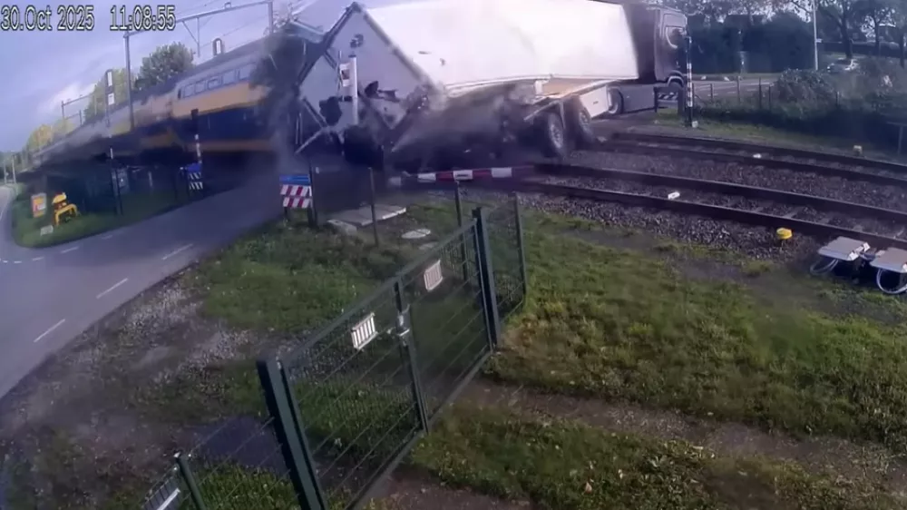 vlak, nesreča, nizozemska, železni&scaron;ka nesreča