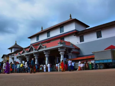 Tempelj Dharmasthala Shiva Temple is an 800-year-old religious institution in the temple town of Dharmasthala in Dakshina Kannada, IndijaFoto: Reuters
