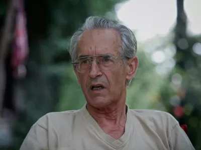 mag. Matevž Krivic, ustavnopravni strokovnjak in nekdanji ustavni sodnik - pravni zastopnik Dru&scaron;tva izbrisanih prebivalcev Slovenije //FOTO: Luka CjuhaOPOMBA: ZA OBJAVO V PRILOGI &ndash; DNEVNIKOV OBJEKTIV - INTERVJU 2012