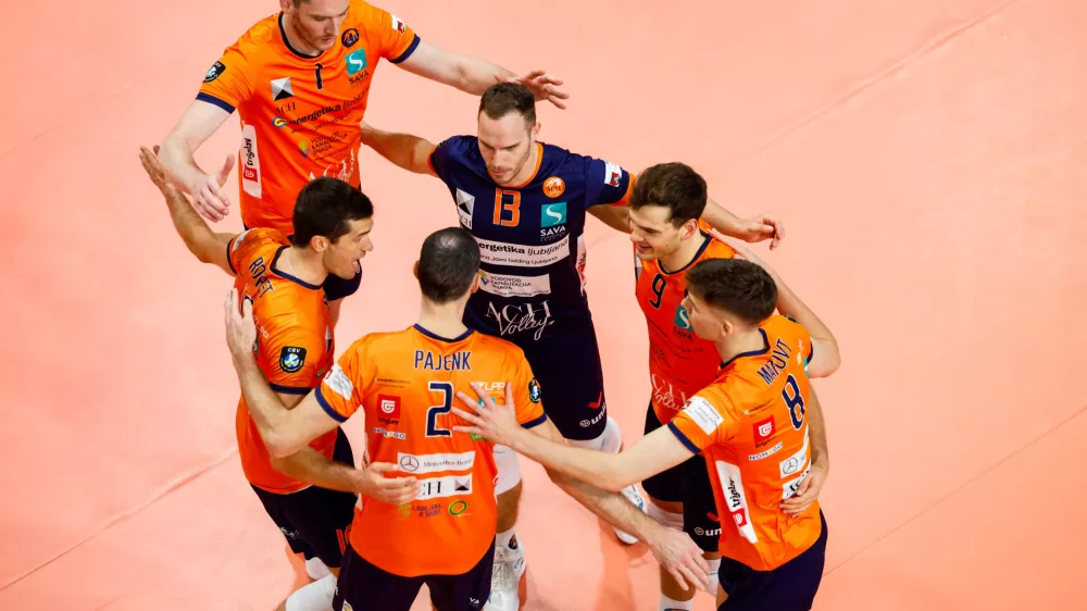 Ljubljana, Hala Tivoli.Odbojkarska liga prvakov, kvalifikacije,1. krog, povratna tekma: ACH Volley - Orion Stars.