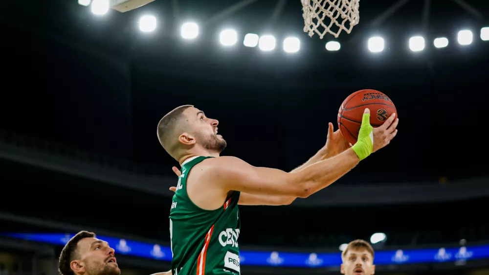 Ljubljana, Arena Stozice.Kosarkarski evropski pokal, 5. krog: Cedevita Olimpija - Neptunas.