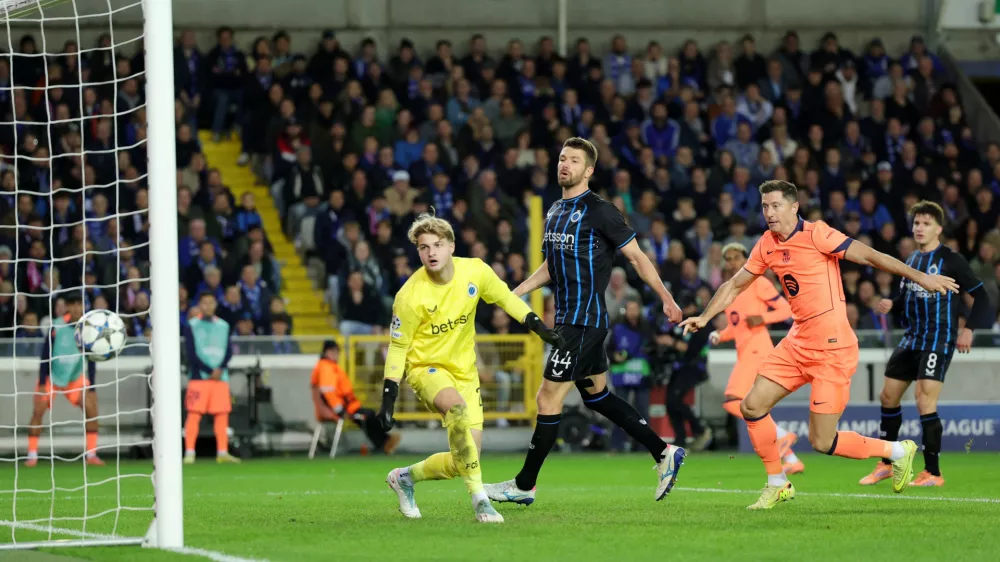 Soccer Football - UEFA Champions League - Club Brugge v FC Barcelona - Jan Breydel Stadium, Bruges, Belgium - November 5, 2025 Club Brugge's Christos Tzolis scores FC Barcelona's third with an own goal REUTERS/Yves Herman
