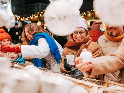 Dunaj se že spreminja v božično metropolo. F Paul Bauer