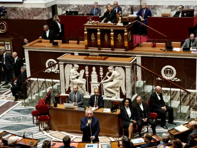 French Prime Minister Francois Bayrou speaks during a debate before a confidence vote on the budget issue during an extraordinary session at the National Assembly in Paris, France, September 8, 2025. REUTERS/Benoit Tessier