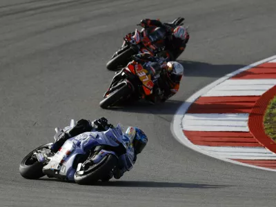 MotoGP - Portuguese Grand Prix - Algarve International Circuit, Portimao, Portugal - November 8, 2025 BK8 Gresini Racing MotoGP's Alex Marquez, Red Bull KTM Factory Racing's Pedro Acosta and Aprilia Racing's Marco Bezzecchi in action during the sprint race REUTERS/Marcelo Del Pozo