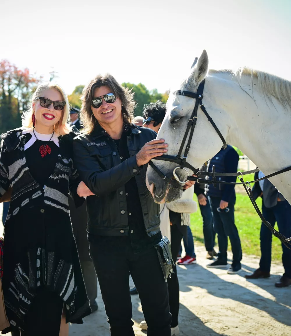 Sta &scaron;e tako srečna kot sta bila. Ur&scaron;ka Klakočar in Bor Zuljan ali je ljubezni konec,, se spra&scaron;ujejo rumeni mediji. 
