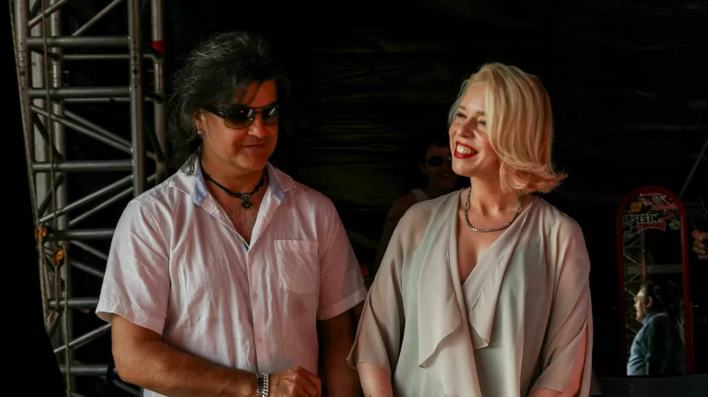 - Bor Zuljan, Ur&scaron;ka Klakočar Zupančič