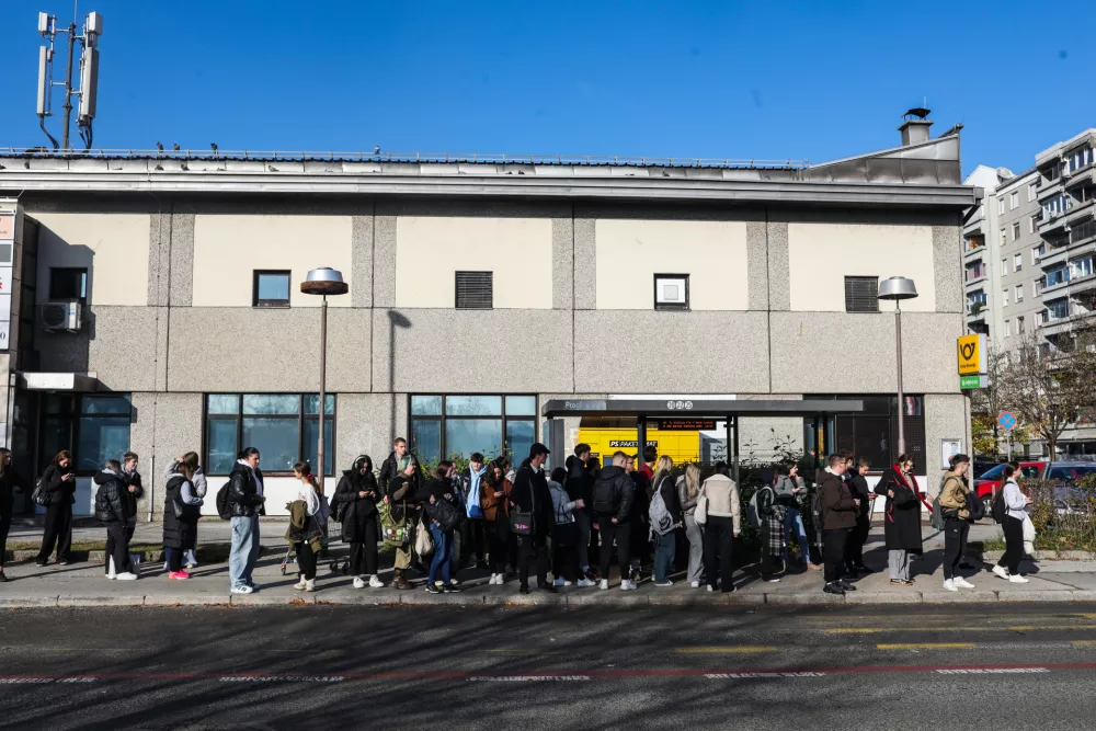 Gneča na avtobusu do in iz Fužin: &raquo;Sploh se mi ne splača več imeti urbane.&laquo;