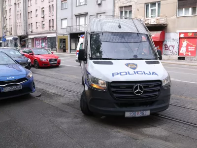 08.04.2025., Zagreb - Privođenje osoba uhićenih zbog sumnje na manipuliranje putnim nalozima u Ministarstvu vanjskih poslova u USKOK u Vlasku ulicu Photo: Matija Habljak/PIXSELL