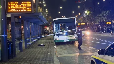 Policija i&scaron;če storilca, ki je na Bavarskem dvoru hudo porezal &scaron;oferja avtobusa