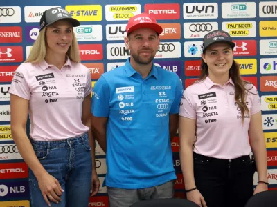 06.08.2025 - smučarska zveza, tiskovna Ana Bucik Jogan, Ale&scaron; Valenti, Neja DvornikFoto: Tomaž Skale