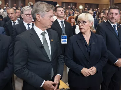 Nata&scaron;a Pirc MusarRobert Golob01.09.2025 20. Blejski strate&scaron;ki forumFOTO: Nik Erik Neubauer