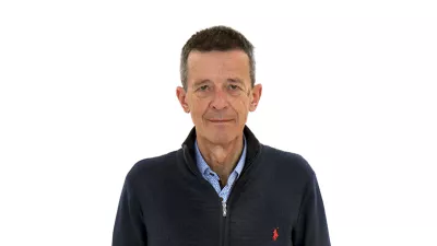 Jože OkornZA ONLINE - Redakcija Dnevnik 2024 - portreti za komentarje in kolumne - kolumnisti - komentatorji &ndash; novinarji - //FOTO: Tomaž Skale