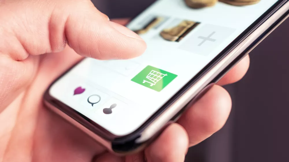 Pri prodaja in nakup na spletu pozornost nikoli ni odveč. Slika je simbolična.