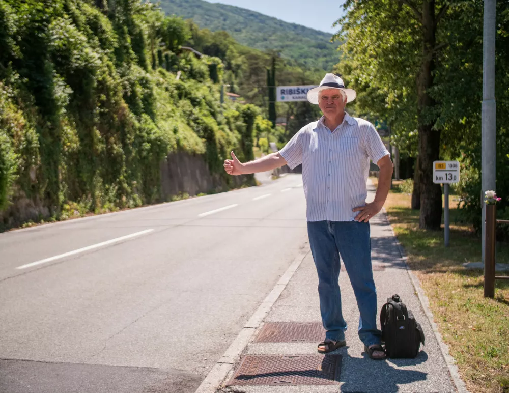 - 7.07.2021 &acirc;&euro;" Miran Ipavec - avtor dveh Ĺˇtoparskih knjig, muzej Ĺˇtoparstva -Kanal pri So&Auml;Ťi -   //FOTO: Matija Krajnik