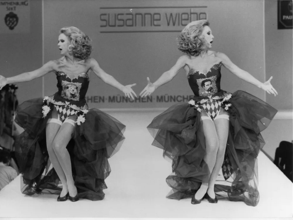 Germany - November 17, 2025.The famous Kessler twins Alice and Ellen have died in Munich aged 89.Sanremo / Italy 1970,Image: 1052968819, License: Rights-managed, Restrictions: * France, Germany and Italy Rights Out *, Model Release: no