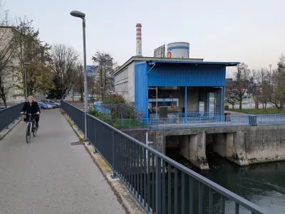 Če dobro pogledate, boste v reki opazili re&scaron;etke. Le zakaj so tam?