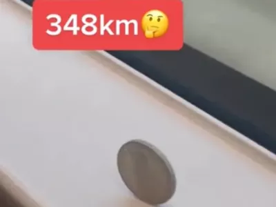 Kovanec va kitajskem vlaku.