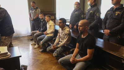 - 23.09.2022 - sojenje Marku Belclu, Marjanu Brajdiču, Mihaelu Grmu in Marjanu Grmu za brutalni umor 77-letnega Slavca Knaflja marca 2021, ki je živel v gozdu pri Zgornjih Duplicah v okolici Grosupljega //FOTO: Luka Cjuha