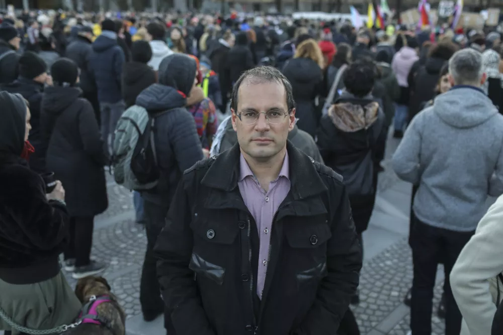 - 01.03.2022 - Doc. dr. Gorazd Kovačič, sociolog - predstojnik oddelka za sociologijo na Filozofski fakulteti v Ljubljani, predsednik Visoko&scaron;olskega sindikata Slovenije/FOTO: Jaka GasarOPOMBA: INTERVJU ZA OBJEKTIV 2022