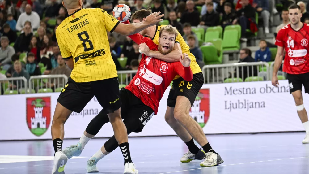 Vi&scaron;ček Lovro11.11.2025 LL Grosist Slovan - Granollers EHF evropski pokalFoto: Nik Erik Neubauer