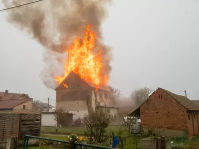 Beltinci.Pozar v starem mlinu.Foto: Bostjan Rous
