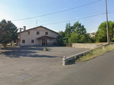 Križ na krasu, prostitucija