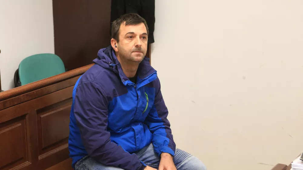 Kristan Re&scaron;etar je nesrečo obžaloval, dodal pa, da kaznivega dejanja ni storil. F Slovenske novice