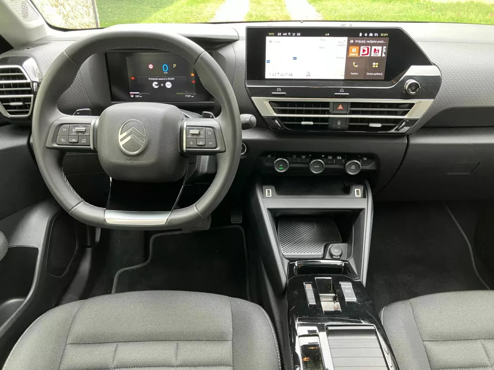 Citro&euml;n C4 hibrid 145 business: Ne &scaron;print, ampak tek na dolge proge