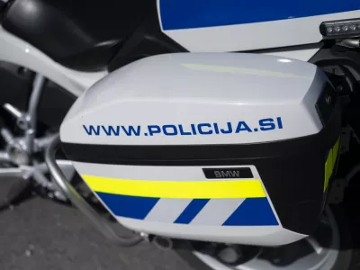 prometni nadzorpolicija - simbolična fotografijaprometna policijavarnost v prometupolicija na motorjihmotoristična policijaprehitri voznikiavtocestna policija08.04.2025 Policijski nadzor, počivali&scaron;če PovodjeFOTO: Nik Erik Neubauer