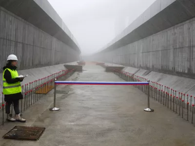 simbolična fotografija, viadukt Gabrovica, gradbeni&scaron;tvo, EU sredstva, kohezijska evropska sredstva, državna infrastruktura.  - 12.12.2023 &ndash; Viadukt Gabrovica - otvoritev - končana glavna gradbena dela na viaduktu Gabrovica v organizaciji družbe 2TDK //FOTO: Bojan Velikonja